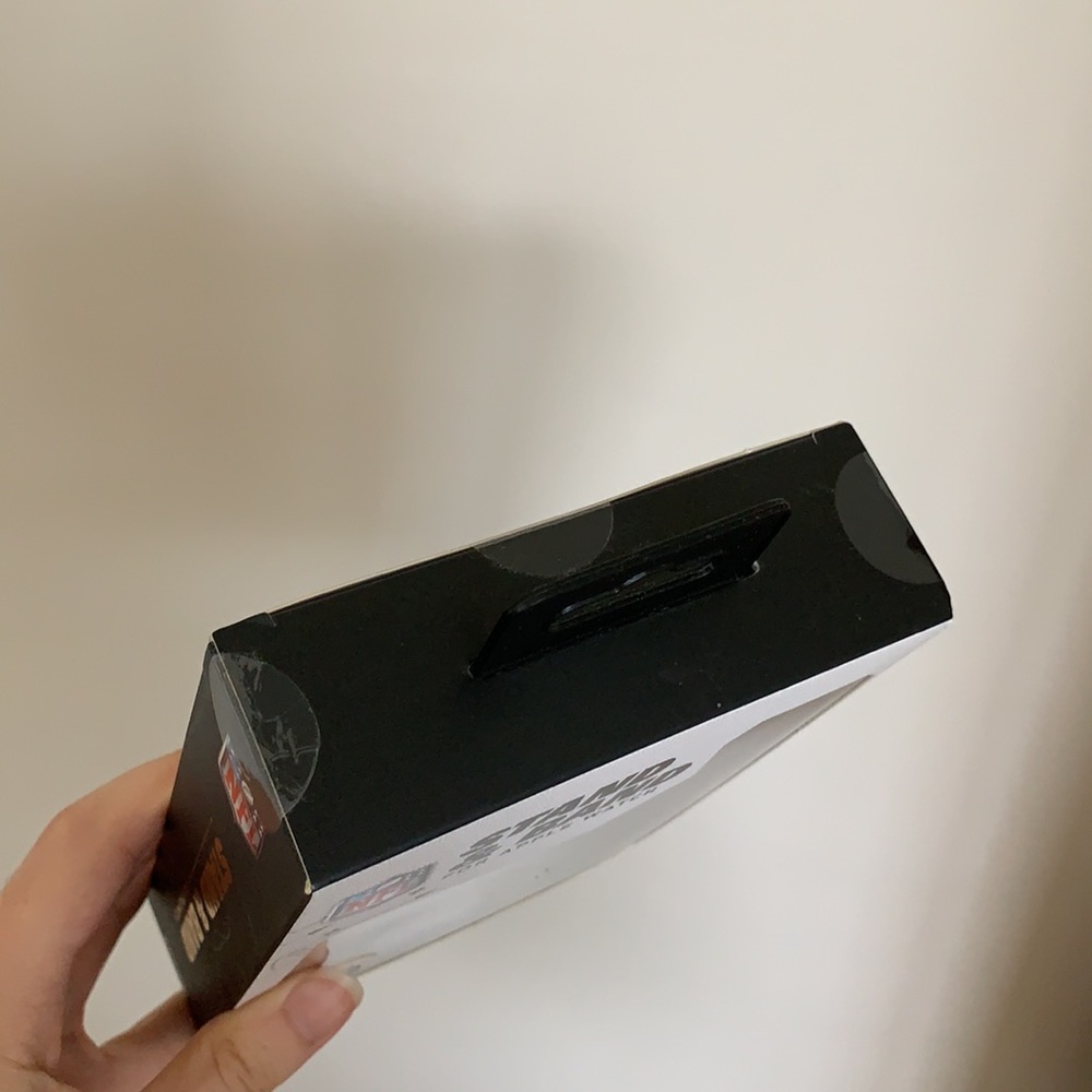 Panthers NFL Apple Watch Stand and Band - Picture 4 of 7